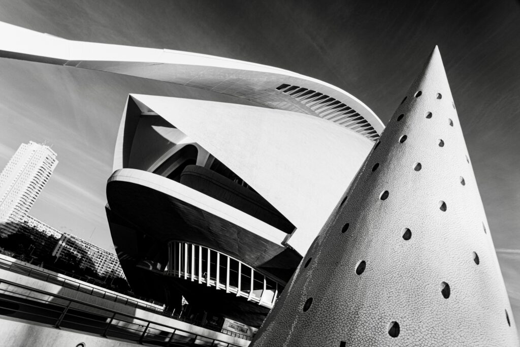 Ein beeindruckender Gebäudekomplex des spanischen Architekten Santiago Calarava.